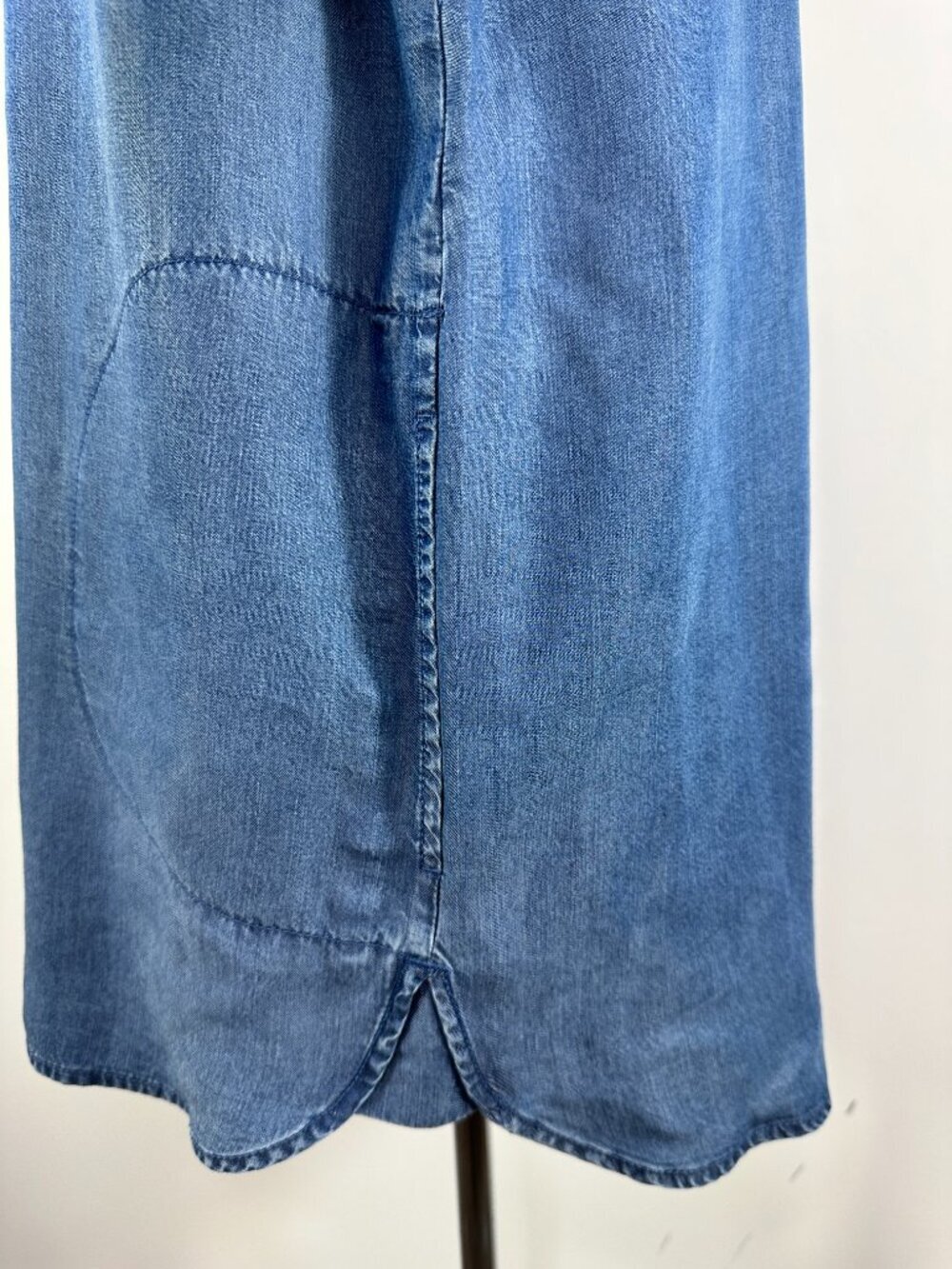 J. Jill Denim Chambray V-Neck Long Sleeve Blouse Size M - Picture 6 of 11